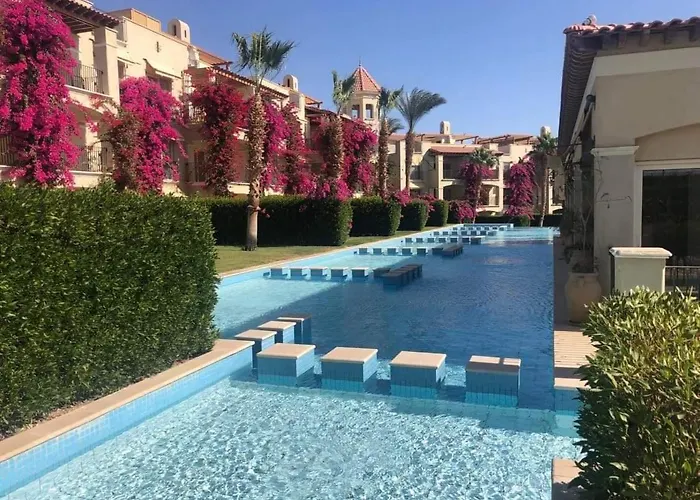 شقه غرفتين وصاله بالحديقه في فراندا سهل حشيش Apartment