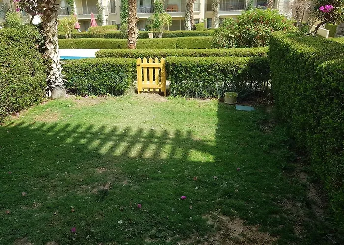 Apartment شقه غرفتين وصاله بالحديقه في فراندا سهل حشيش